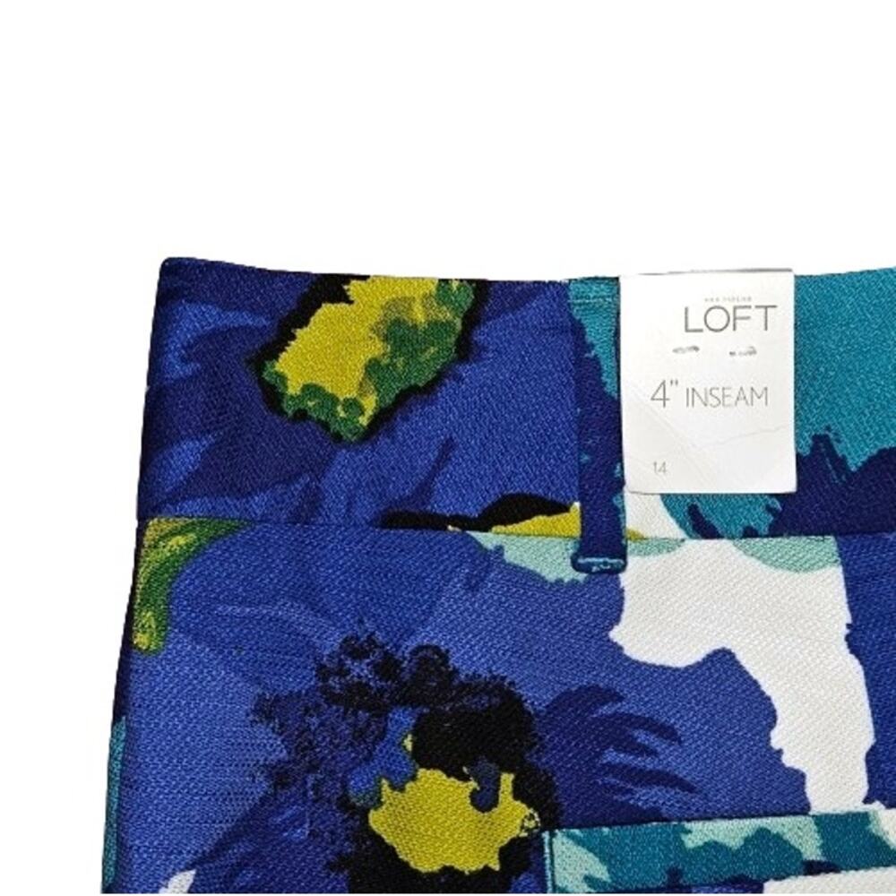 LOFT 4 Inch Floral Print Shorts - Picture 4 of 5